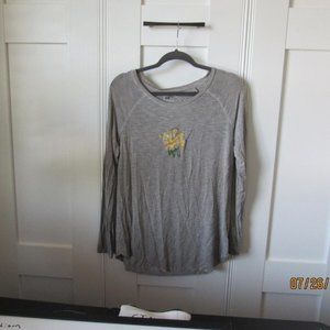 Soft gray long sleeve large shirt